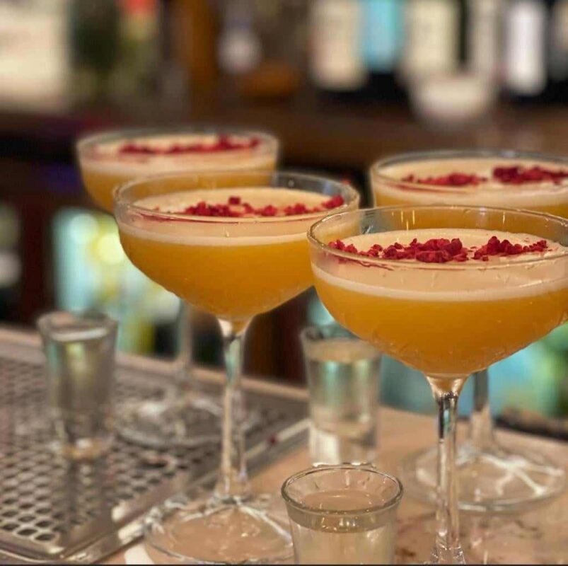 Pornstar Martini. Przepis na drink z kultowym alkoholem