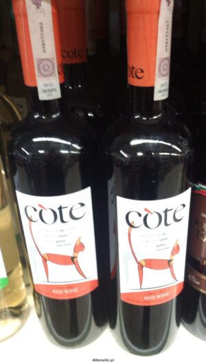 Cote semi dry red wine