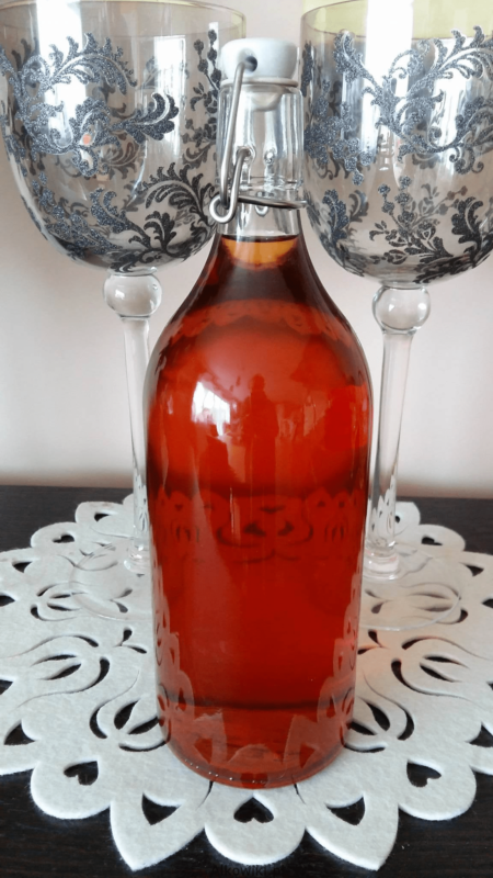 Rajska nalewka - przepis na niebanalną domową nalewkę