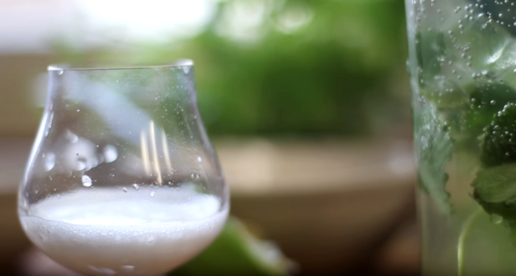 Drinki ze spermą - kilka przepisów, jeśli masz nasienie pod ręką