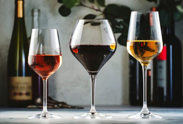 Wino dla początkujących – jak nauczyć się pić wino?