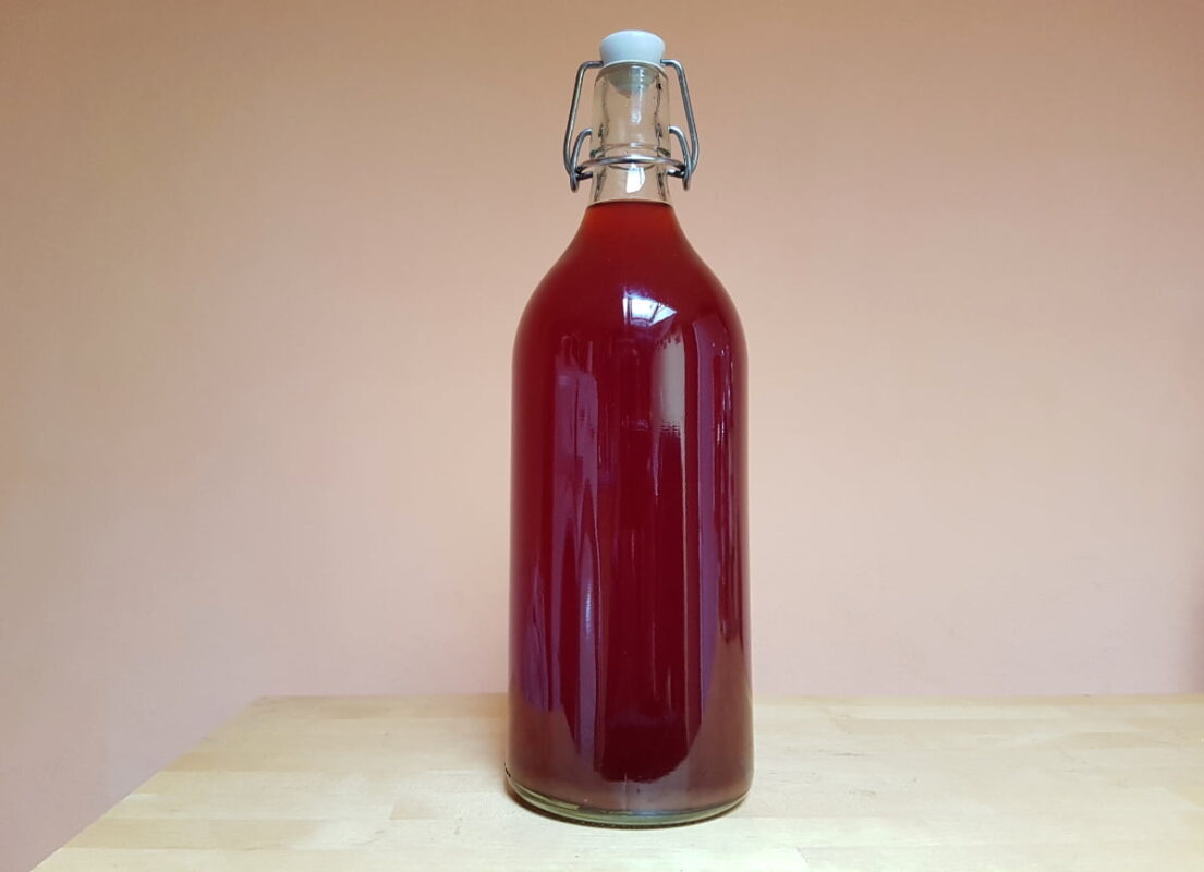 Nalewka truskawkowa z wanilią i pieprzem