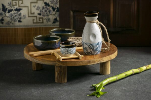 Sake z Japonii. Jak powstaje, jak się pije, gdzie kupić ten alkohol