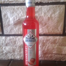 Amundsen Vodka Strawberry