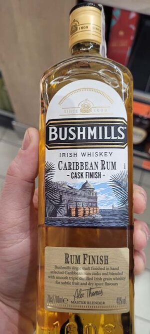 Bushmills Caribbean Rum Cask Finish: Egzotyczna odyseja w szklance.